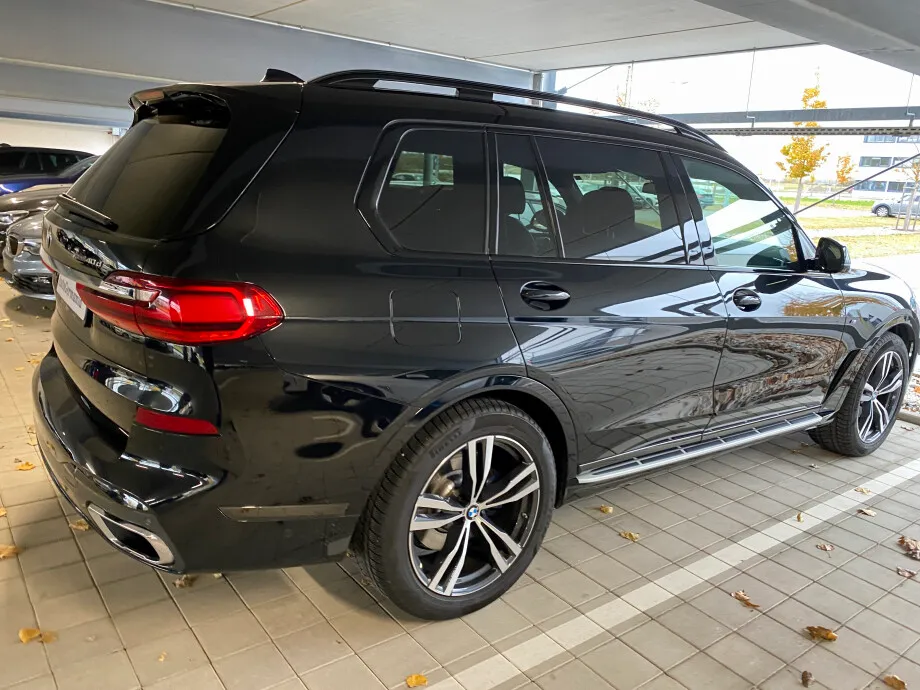 BMW X7 40d Hybrid xDrive 340PS M-Paket Laser  Image 3